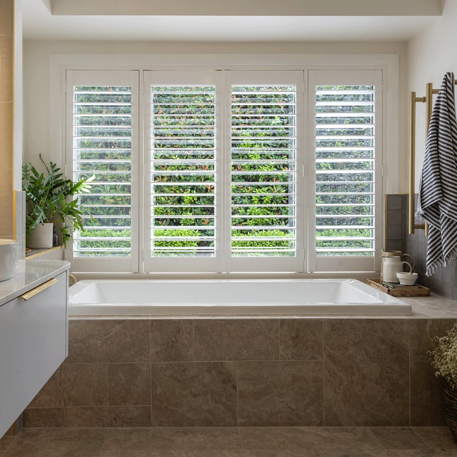 Lifestyle 03 Beige Amara Travertine Tile Matt French Pattern Porcelain FPCANBEM - The Blue Space