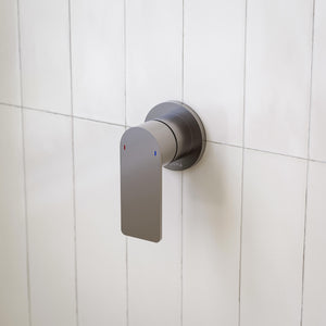 Caroma Urbane II Bath/Shower Mixer Round Gunmetal