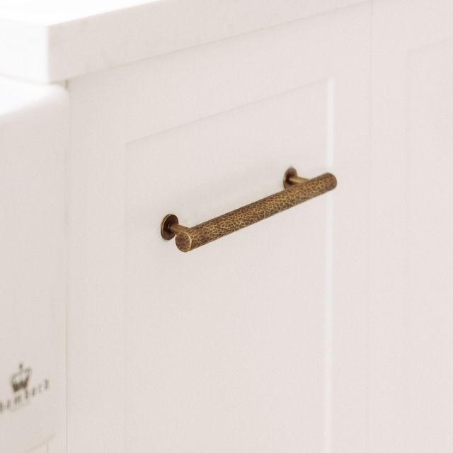 Castella Tarn 160mm Hammered Handle Aged Brass
