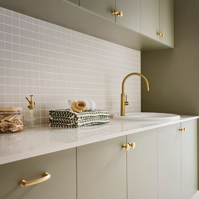 Castella Decade Ridged Handle Satin Brass