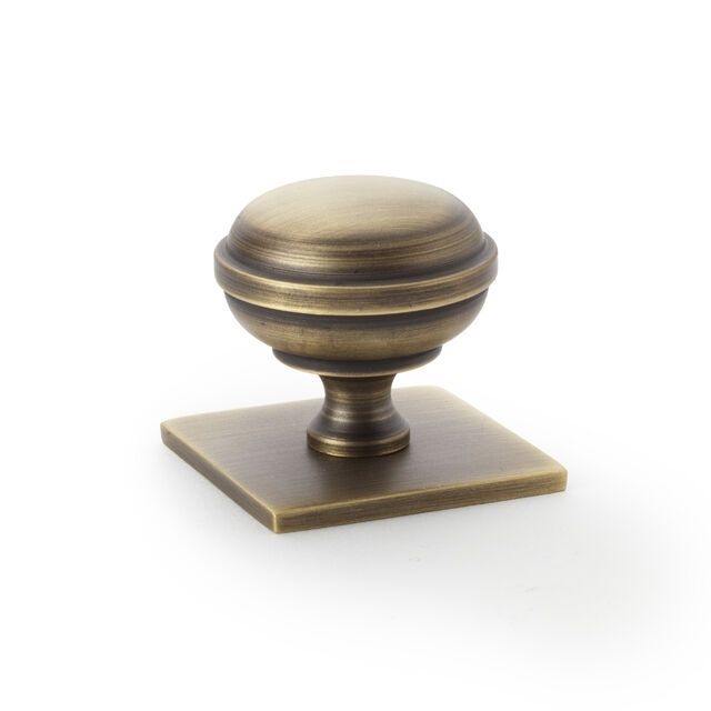 Castella Hastings 34mm Knob on Backplate Aged Brass