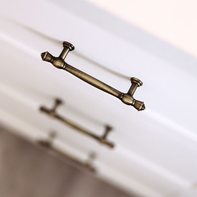 Lifestyle Castella Windsor 128mm Handle  Antique Brass 150.128.03 - The Blue Space