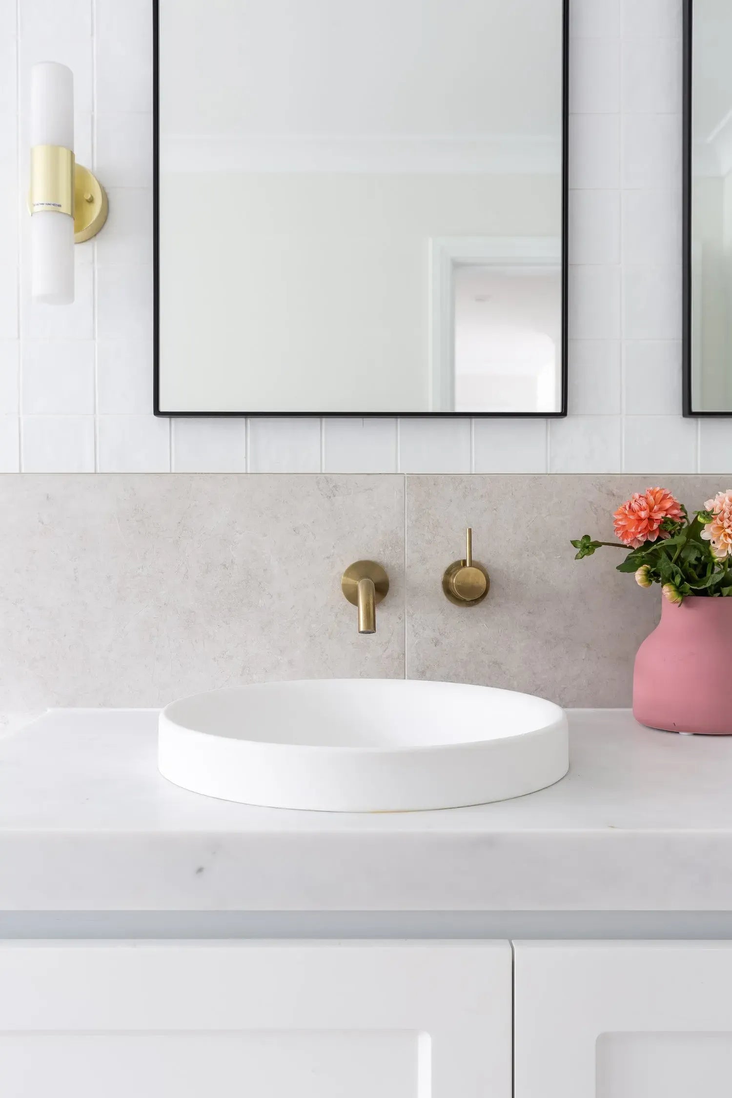 {"type":"root","children":[{"type":"paragraph","children":[{"type":"text","value":"Build a Palette Board"}]}]}