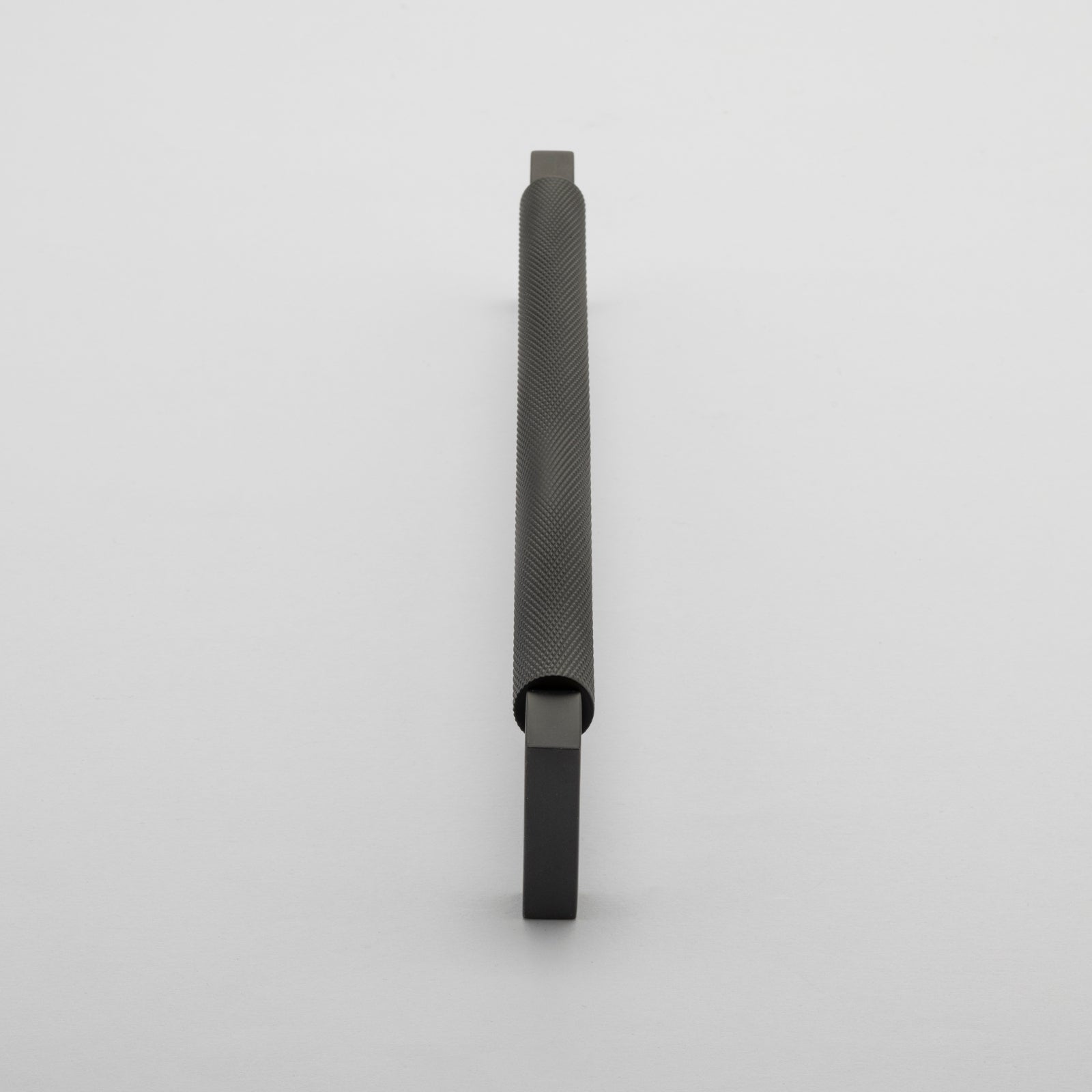 Detail 3 Iver Brunswick 256mm Cabinet Pull Handle Matte Black 22121 - The Blue Space