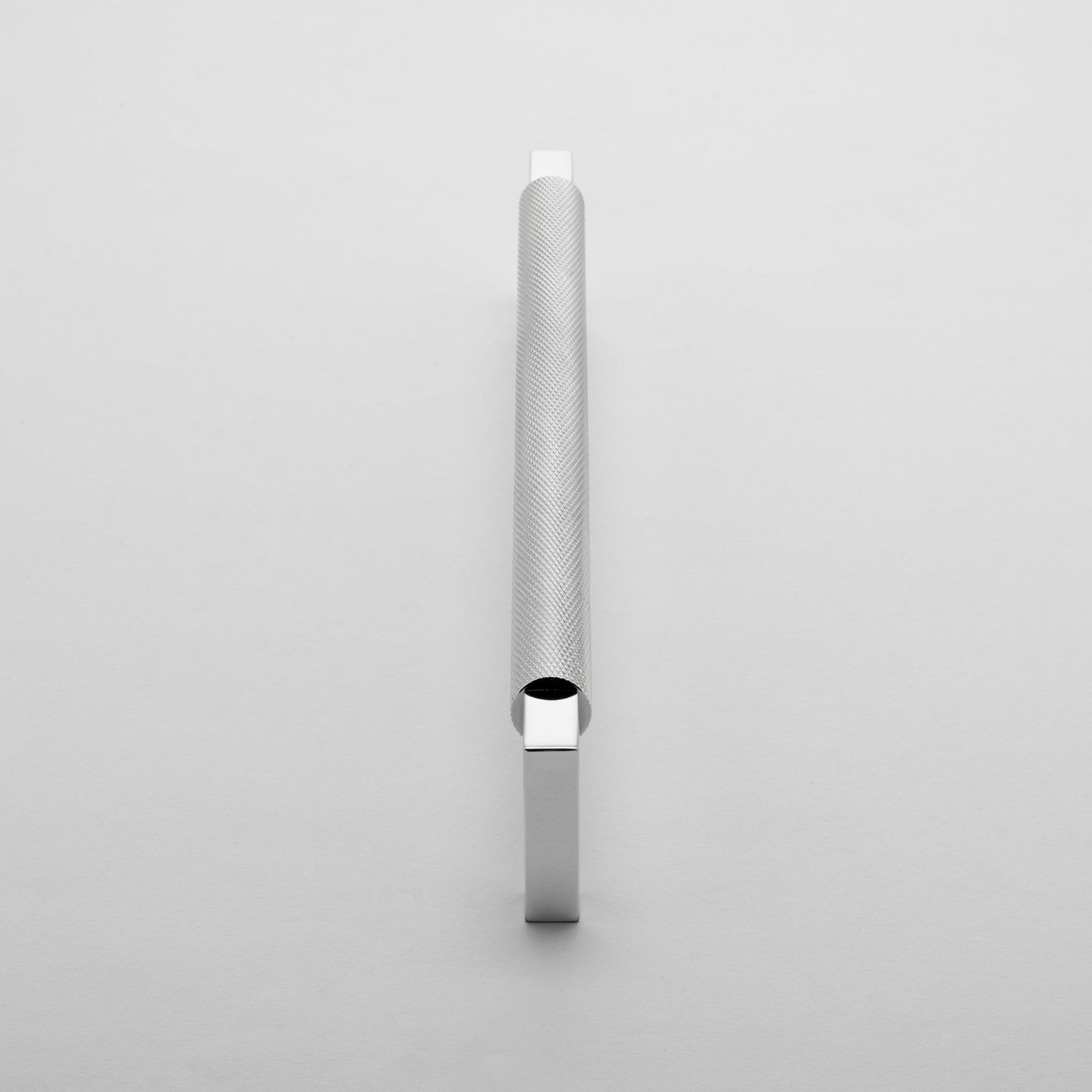 Detail 3 Iver Brunswick 256mm Cabinet Pull Handle Polished Chrome 22122 - The Blue Space