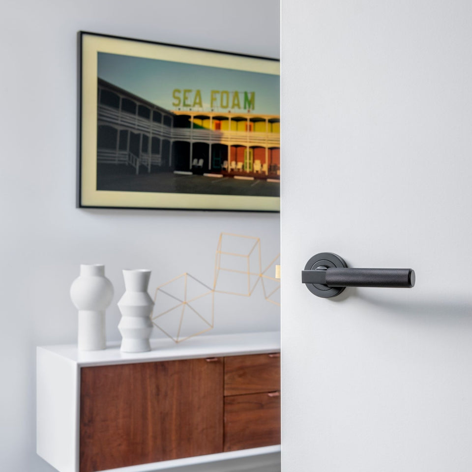 Iver Brunswick Lever Round Rose Entrance Kit with High Security Lock Matte Black