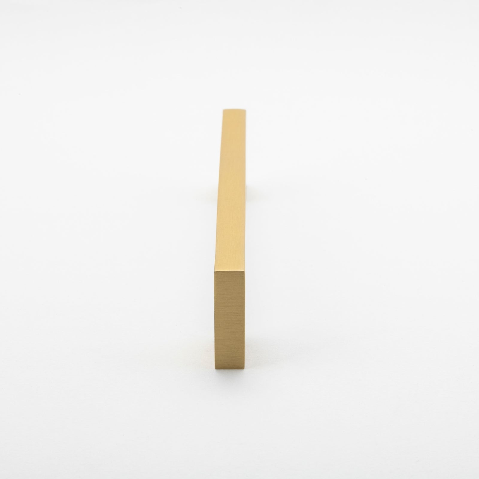 Detail3 Iver Cali 160mm Cabinet Pull Handle Brushed Brass SDG-0556 - The Blue Space
