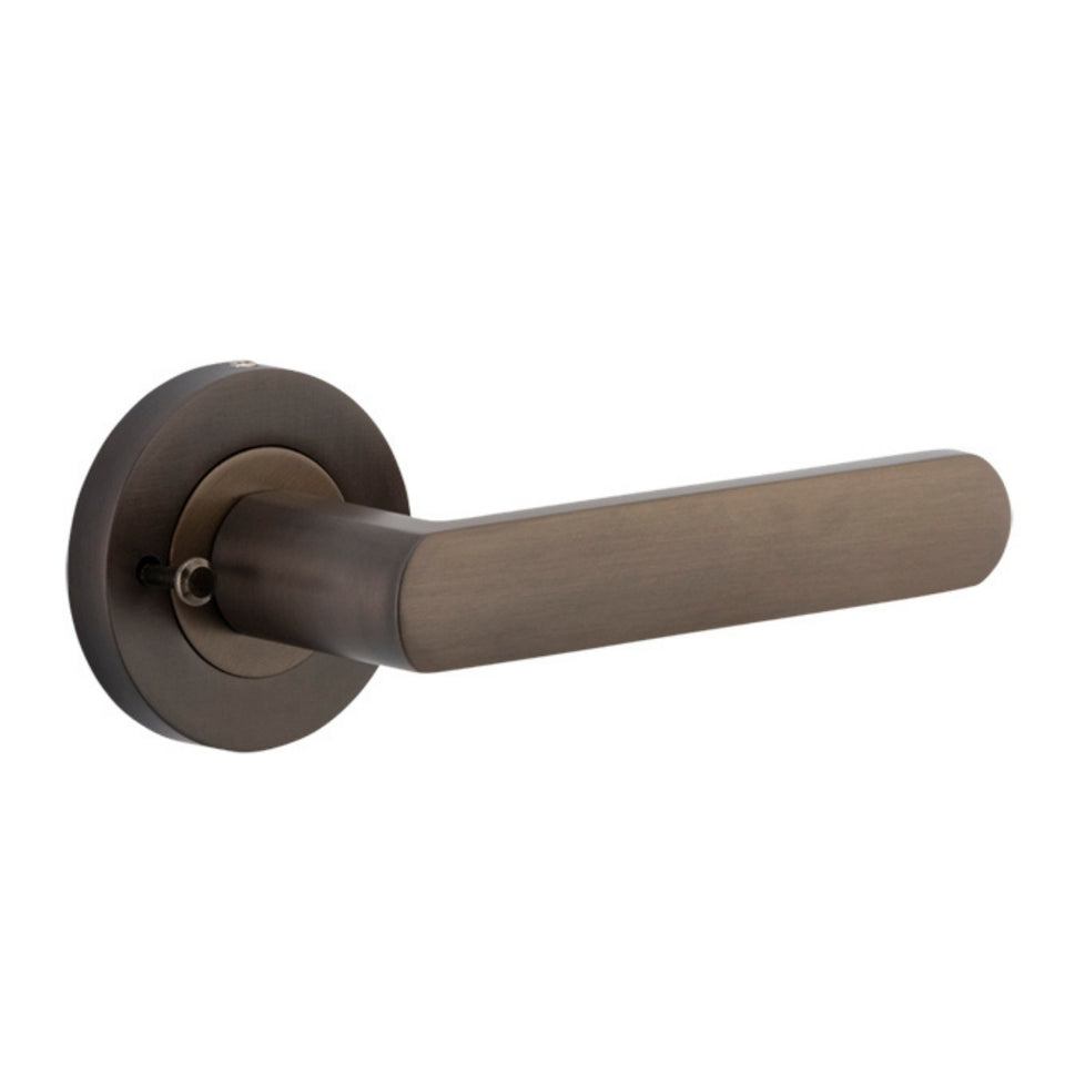 Iver Osaka Lever Round Rose (Inbuilt Privacy) Signature Brass