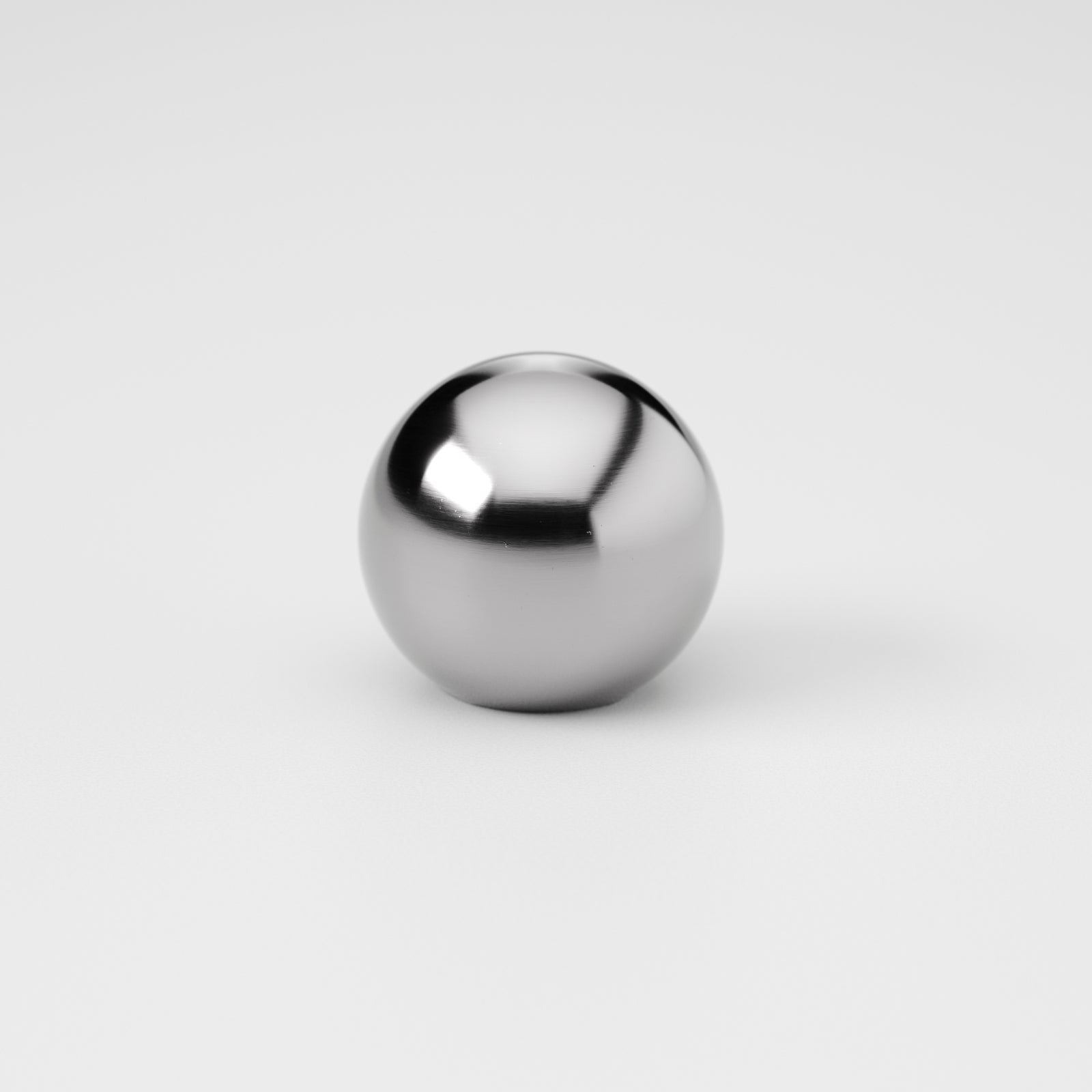 Detail Iver Puerto 32mm Cabinet Knob Polished Chrome 24084 - The Blue Space