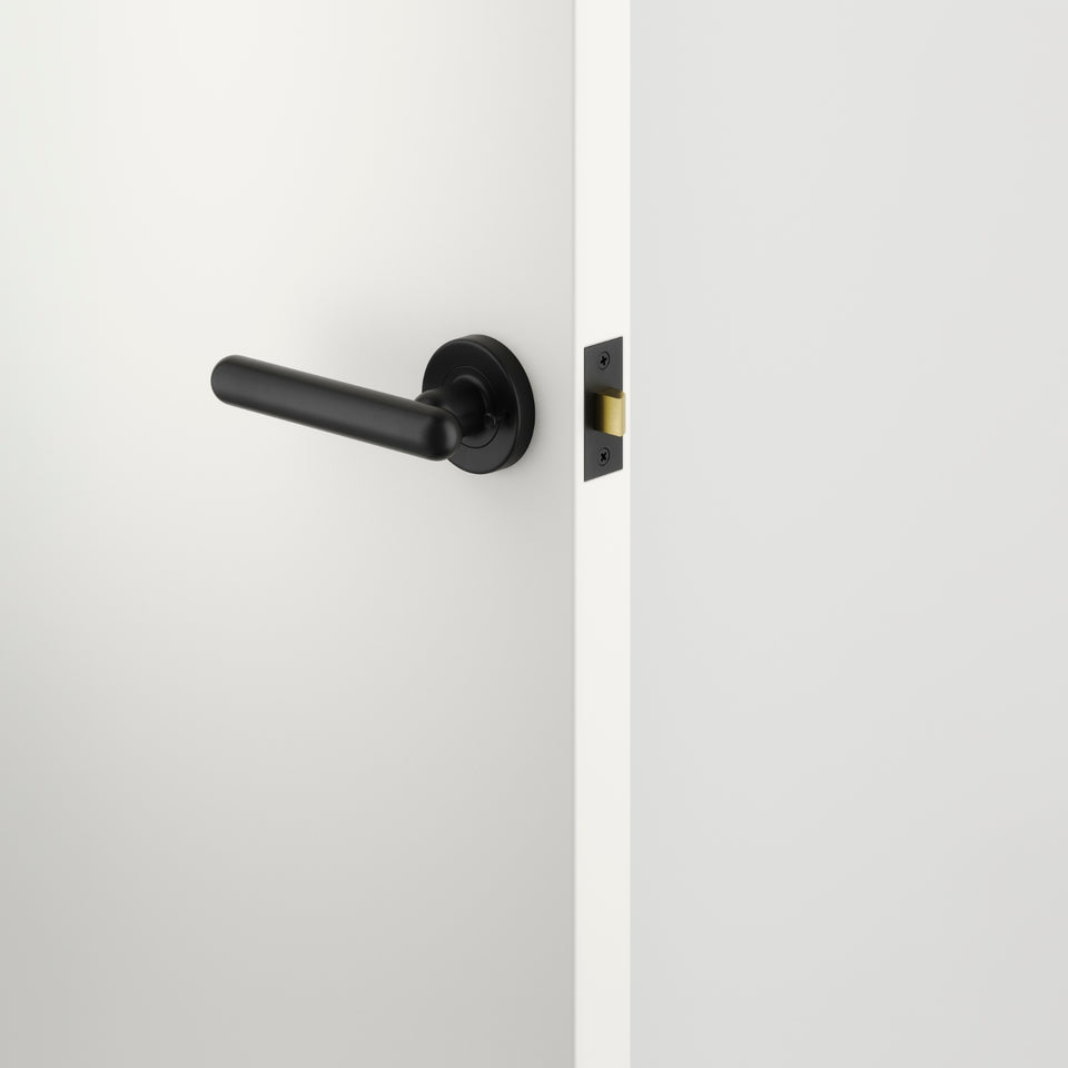 Iver Puerto Lever Round Rose (Inbuilt Privacy) Matte Black