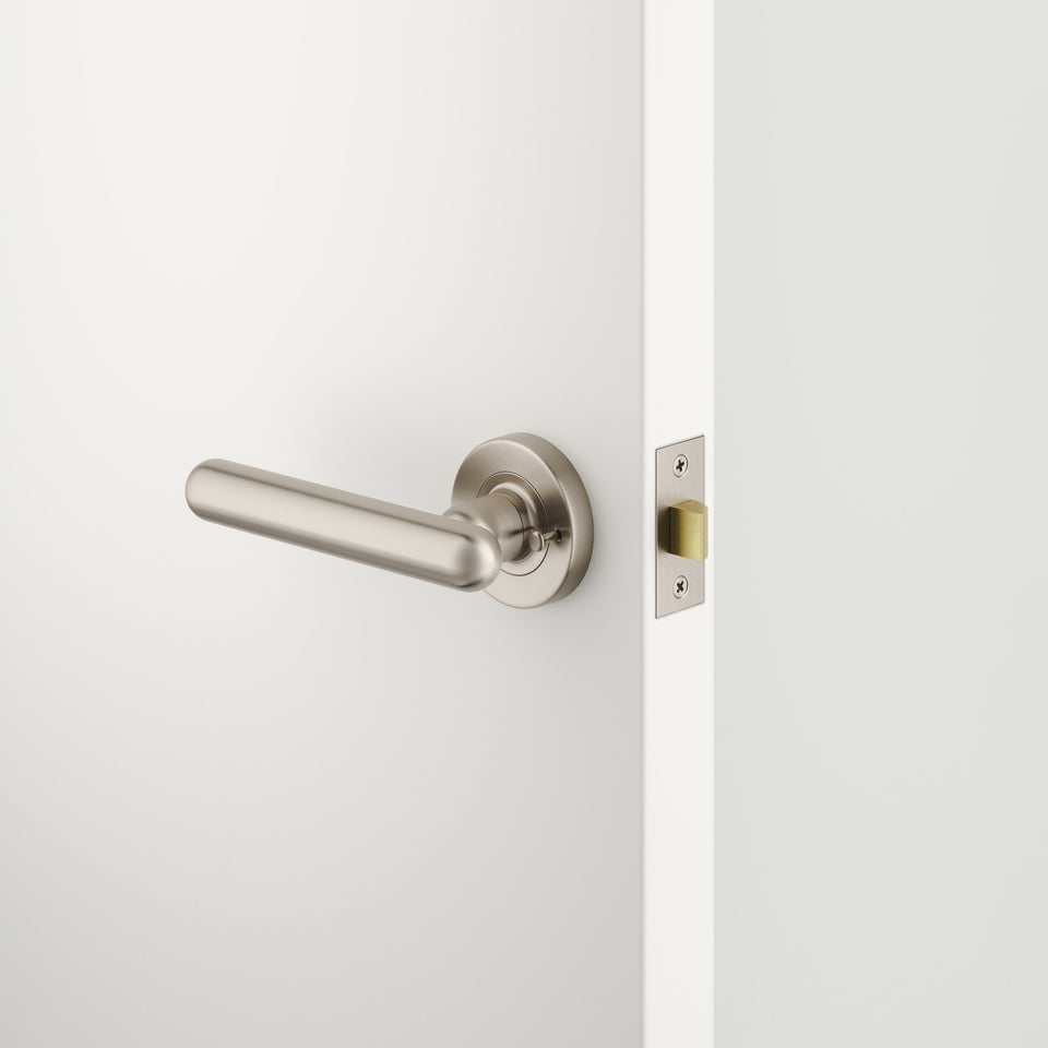 Iver Puerto Lever Round Rose Satin Nickel