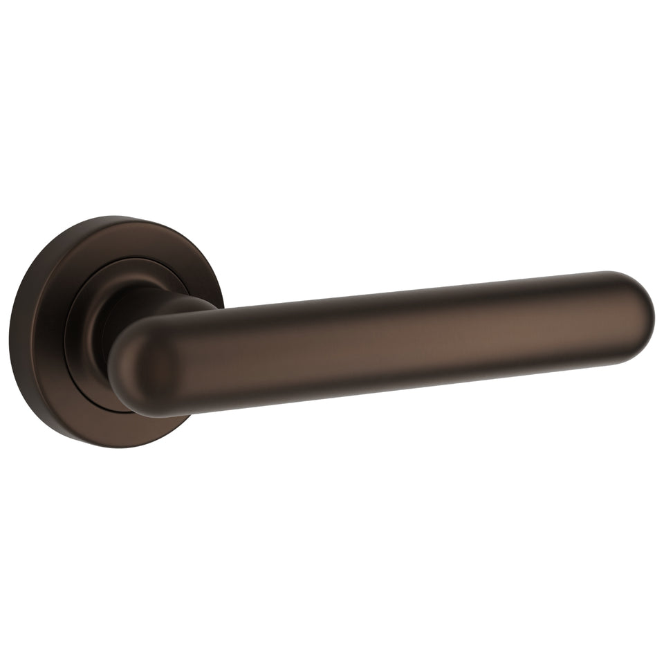Iver Puerto Lever Round Rose Signature Brass