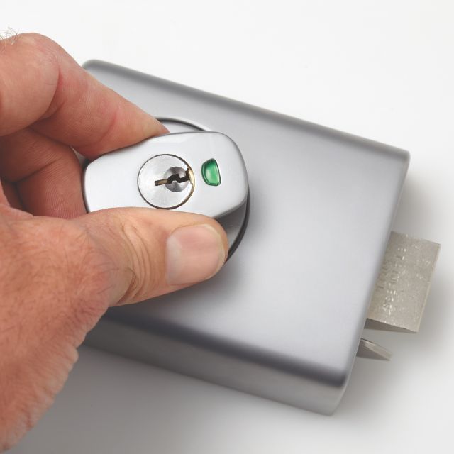 Green Lock Lockwood 001 Double Cylinder Deadlatch Knob with Open In Strike Chrome Plate 001-1K1CPDP - The Blue Space