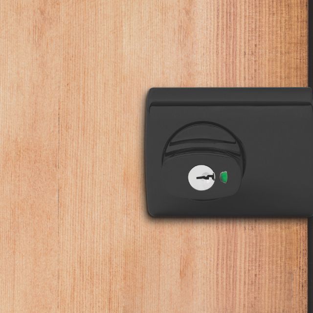 Lockwood 001 Double Cylinder Deadlatch Knob with Open In Strike Matte Black