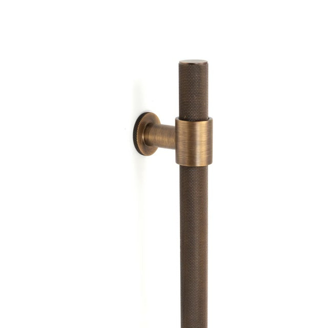 Momo Belgravia Knurled Door Pull With Back To Back Fixing 416Mm Bronze BLGAP.416BB.BNZ - The Blue Space