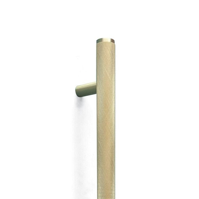 Momo Bellevue Knurled Door Pull 496mm Brushed Satin Brass