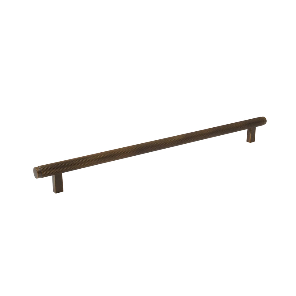 Momo Handles Bellevue Lined Bar Pull Bronze