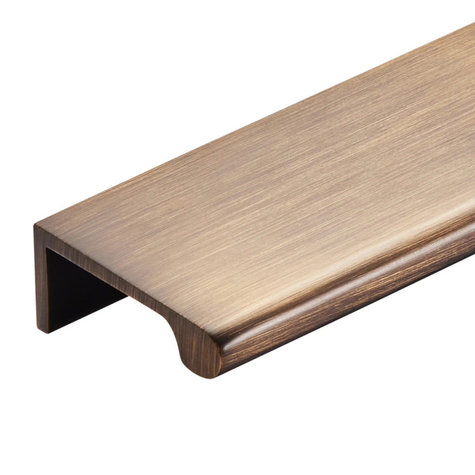 Momo Handles Chelsea Lip Pull Handle Bronze