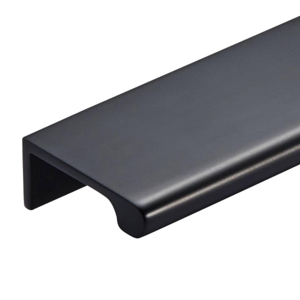 Momo Handles Chelsea Lip Pull Handle Matte Black