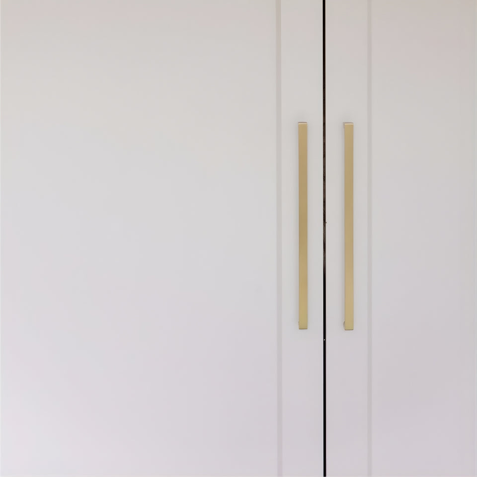 Momo Handles Dallas D Handle Brushed Matt Brass