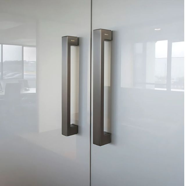 Zanda Polo Offset Pull Handles 640mm Graphite Nickel