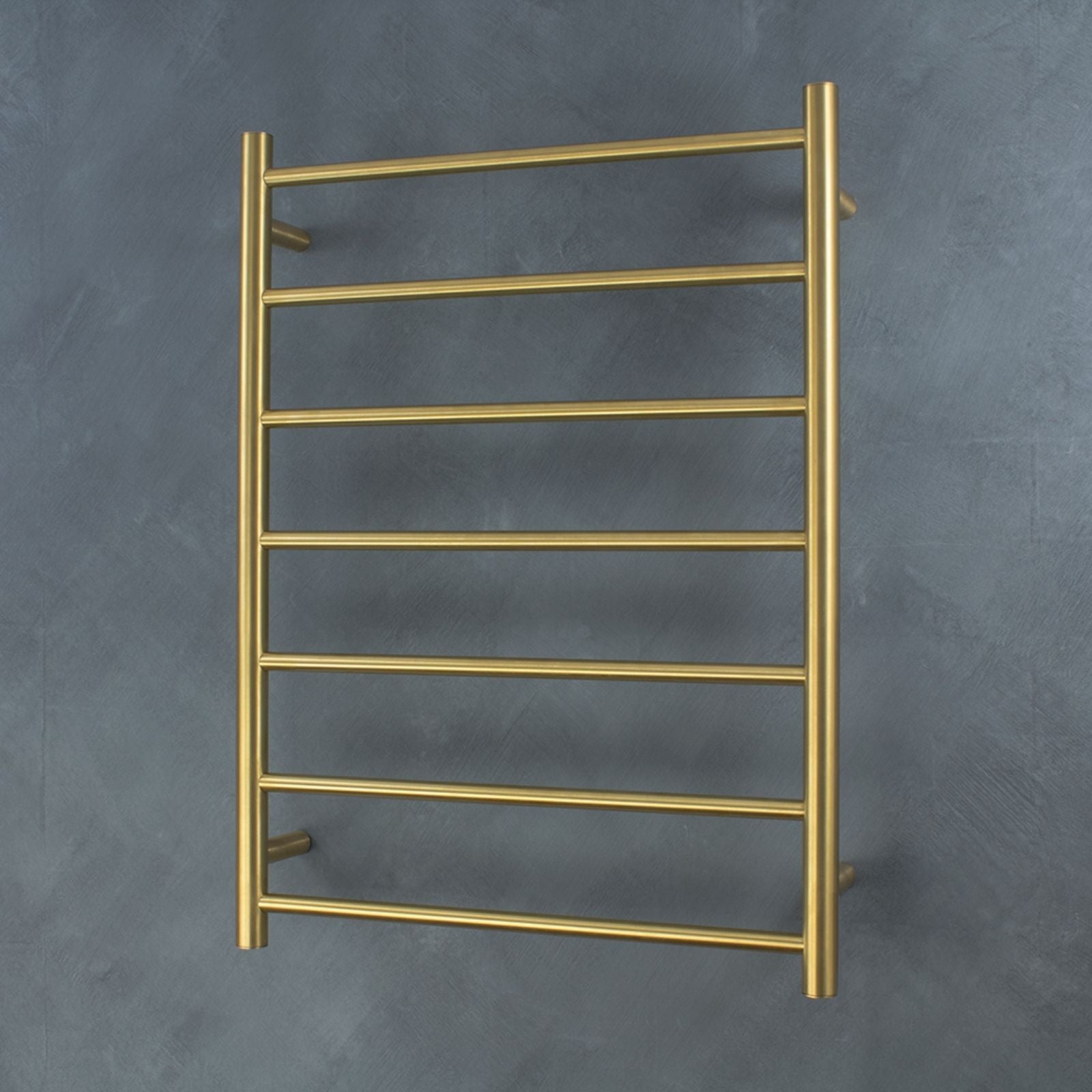 Lifestyle 1 Radiant Heated Round Ladder 600 x 800mm Brushed Gold GLD-RTR01 - The Blue Space