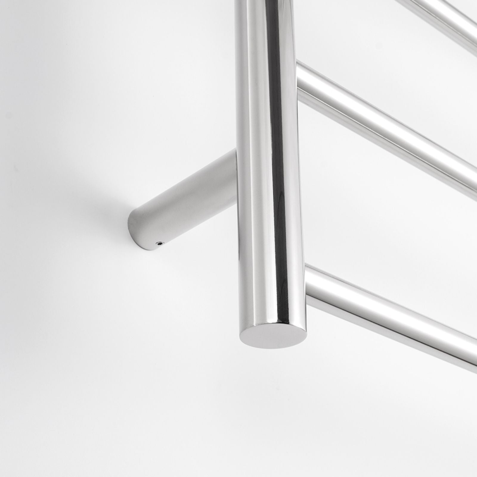 Close Radiant Heated Round Ladder 750 x 550mm Mirror Polished RTR03 - The Blue Space