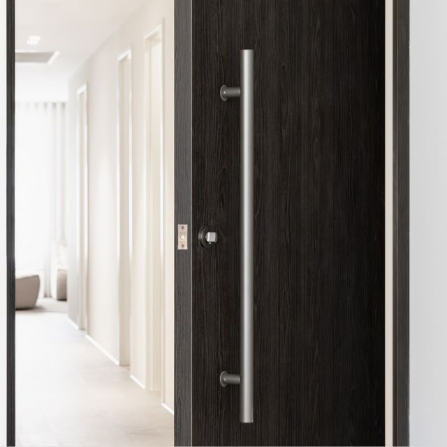 Zanda Round Profile Pull Handles 600mm Graphite Nickel
