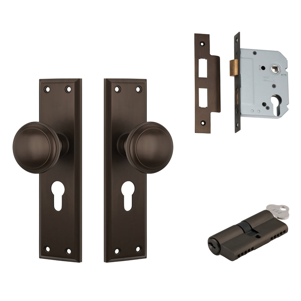 TradCo Milton Door Knob Long Backplate Entrance Set with High Security Lock Antique Brass