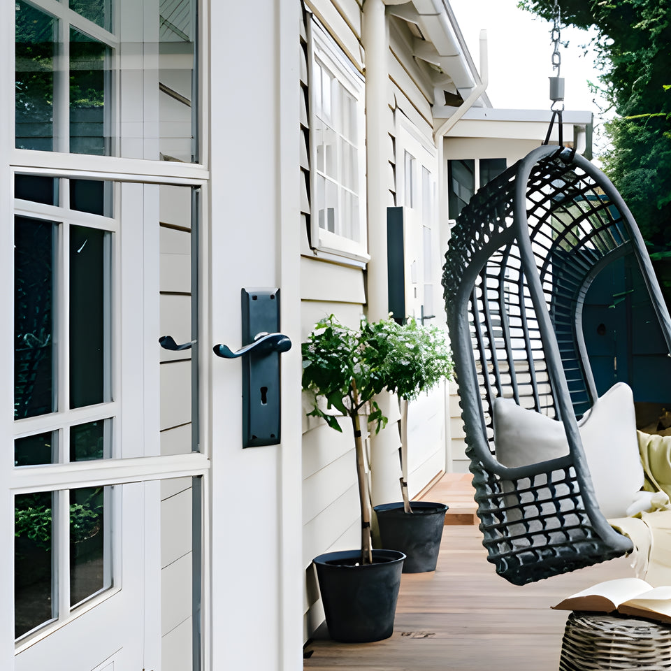 TradCo Milton Lever Long Backplate Entrance Set with High Security Lock Matte Black