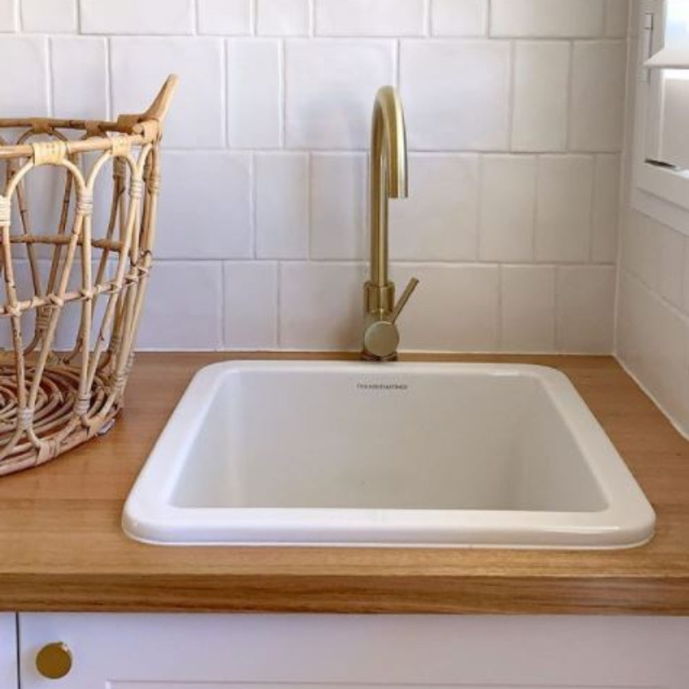 Lifestyle 4 Turner Hastings Cuisine 46 x 46 Inset/Undermount Fine Fireclay Sink CU46FS - The Blue Space