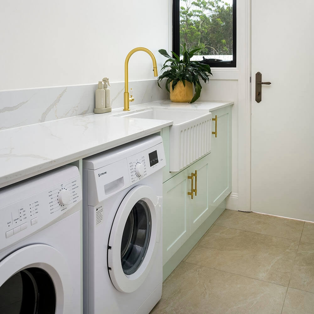 Lifestyle 2 Turner Hastings Ludlow Pull Out Sink Mixer with Metal Lever Handle - Brushed Brass LU115PM-S-BB - The Blue Space