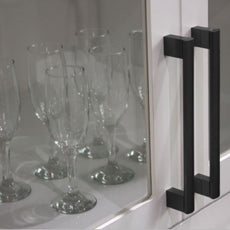 Lifestyle Zanda Minerva Pull Handle 96mm Matte Black 6413.BLK - The Blue Space