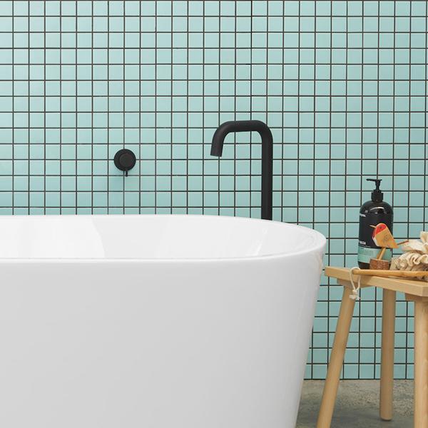 Clark Round Pin Wall Mixer - Matte Black with Clark Freestanding Bath - The Blue Space