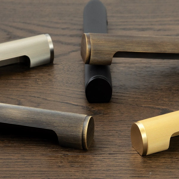 Momo Handles Manhattan Pull Handle Brushed Nickel