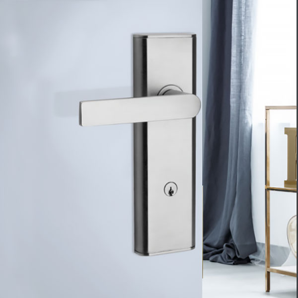 Lockwood Nexion L3 Mechanical Double Cylinder Entrance Lock Satin Chrome Pearl online at The Blue Space