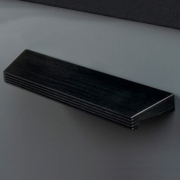 Momo Handles Rail D Handle Brushed Black