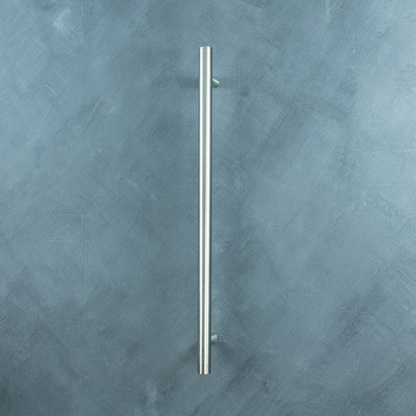 Radiant Vertical Round Single Bar Heated - Brushed Satin - The Blue Space