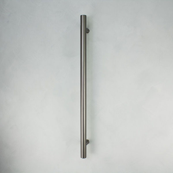 Radiant Vertical Round Single Bar Heated Gunmetal